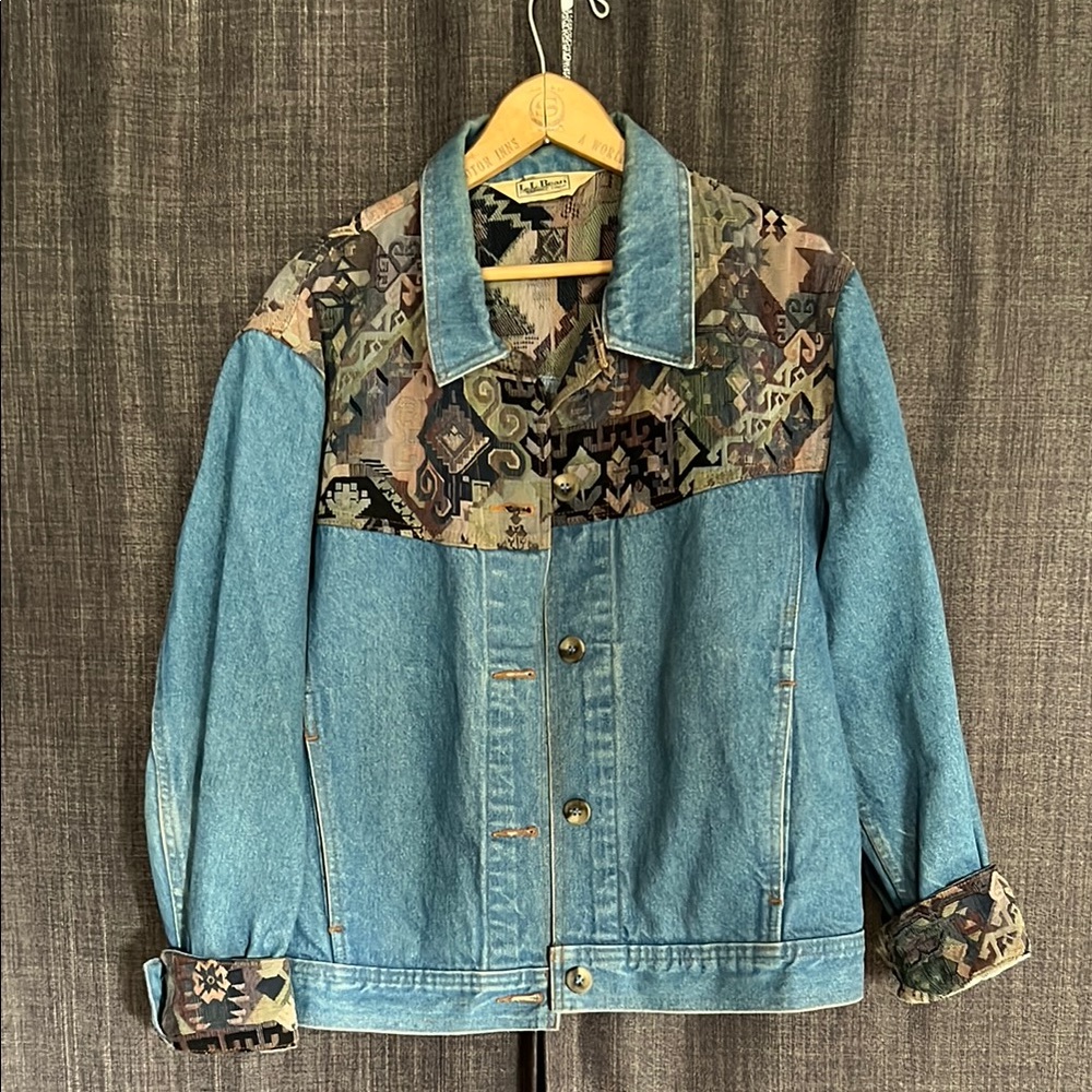 L.L. Bean denim vintage jacket with tapestry shoulder size petite medium - Picture 1 of 9
